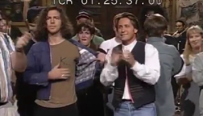 eddie-vedder-homenageando-kurt-cobain-no-snl