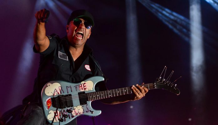 tom-morello-no-samsung-best-of-blues-2018-1-696x464