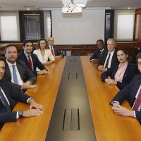 Reunião do Copom: Da esquerda para a direita, Roberto Campos Neto, Renato Dias de Brito Gomes, Gabriel Muricca Galípolo, Carolina de Assis Barros, Mauricio Moura, Ailton de Aquino Santos, Otavio Ribeiro Damaso, Fernanda Guardado, Diogo Abry Guillen