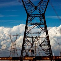 Itaipu atinge quarta maior produção anual e consolida novo patamar histórico
As produções elevadas em anos recentes comprovam o aumento da eficiência da área técnica da binacional.