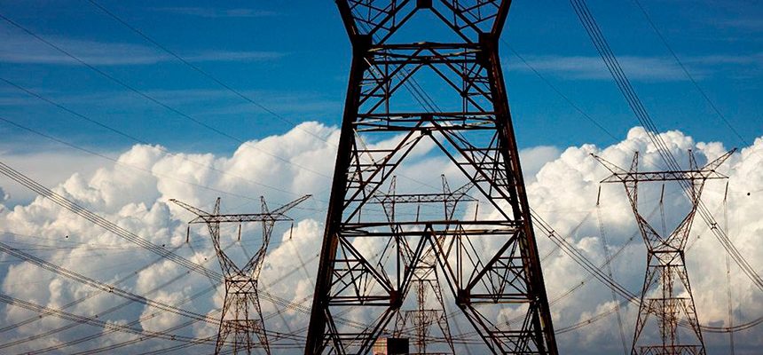 Itaipu atinge quarta maior produção anual e consolida novo patamar histórico
As produções elevadas em anos recentes comprovam o aumento da eficiência da área técnica da binacional.