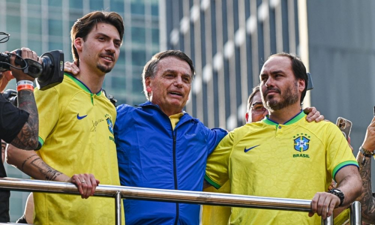 familia-bolsonaro-750x450